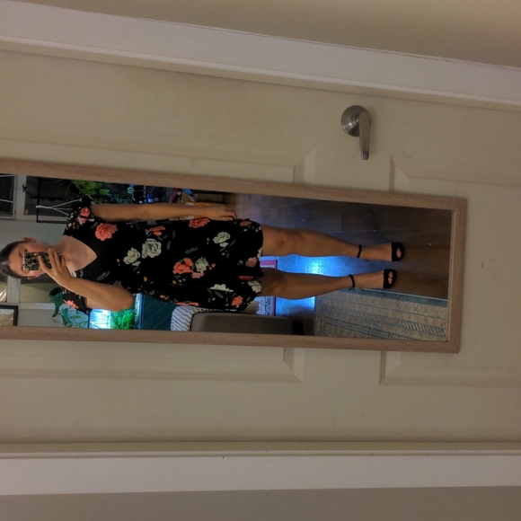 Old Navy Floral Dress - Picture 1 of 3